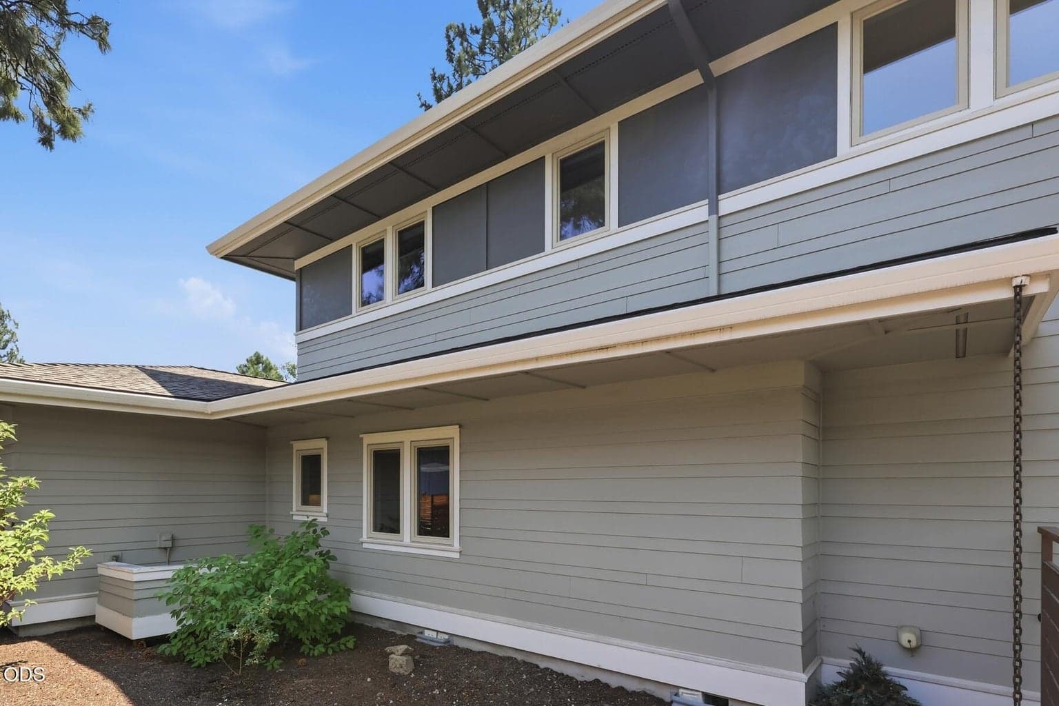 Photo of 810 NW John Fremont Street 51 of 61