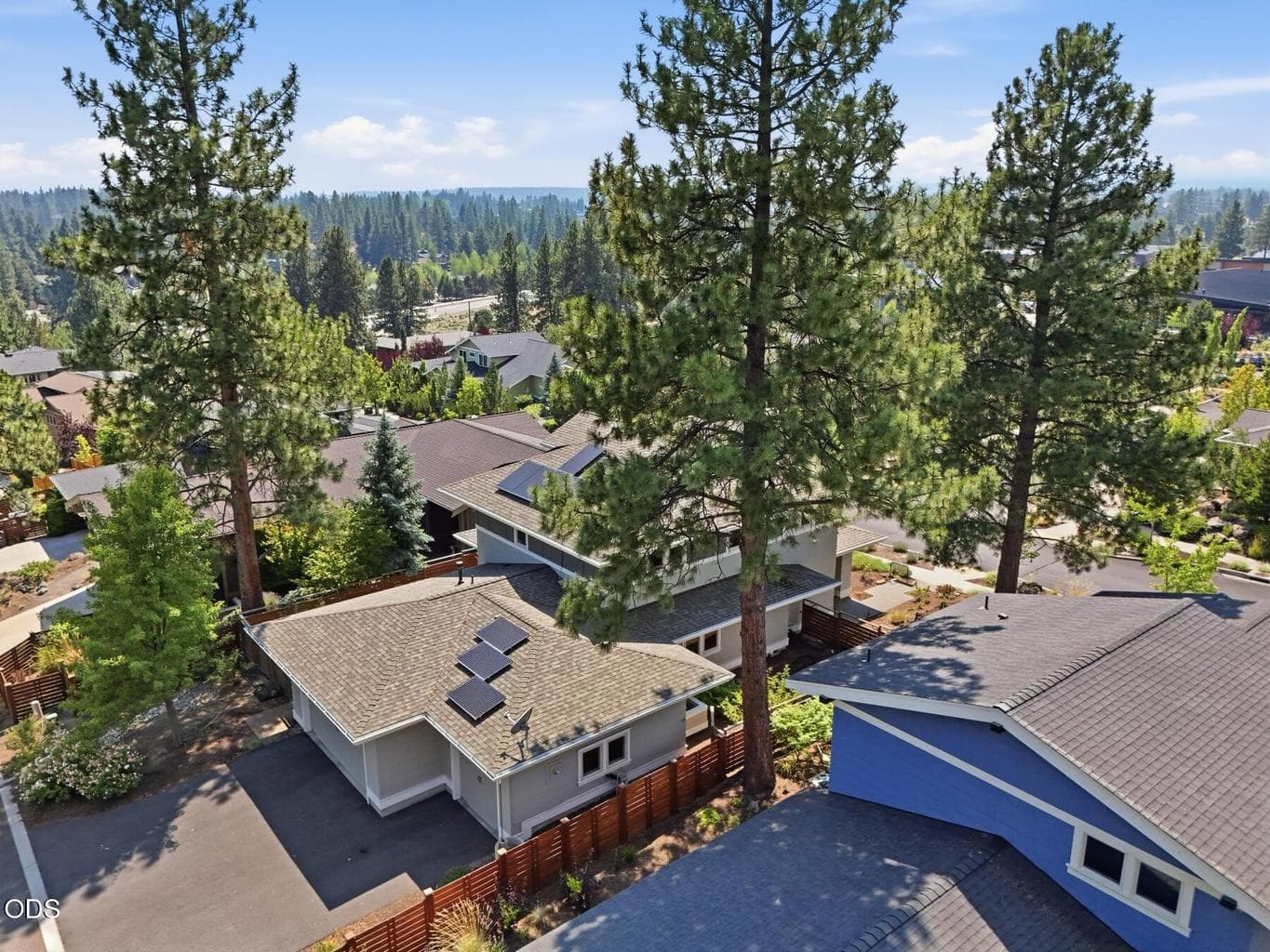 Photo of 810 NW John Fremont Street 53 of 61