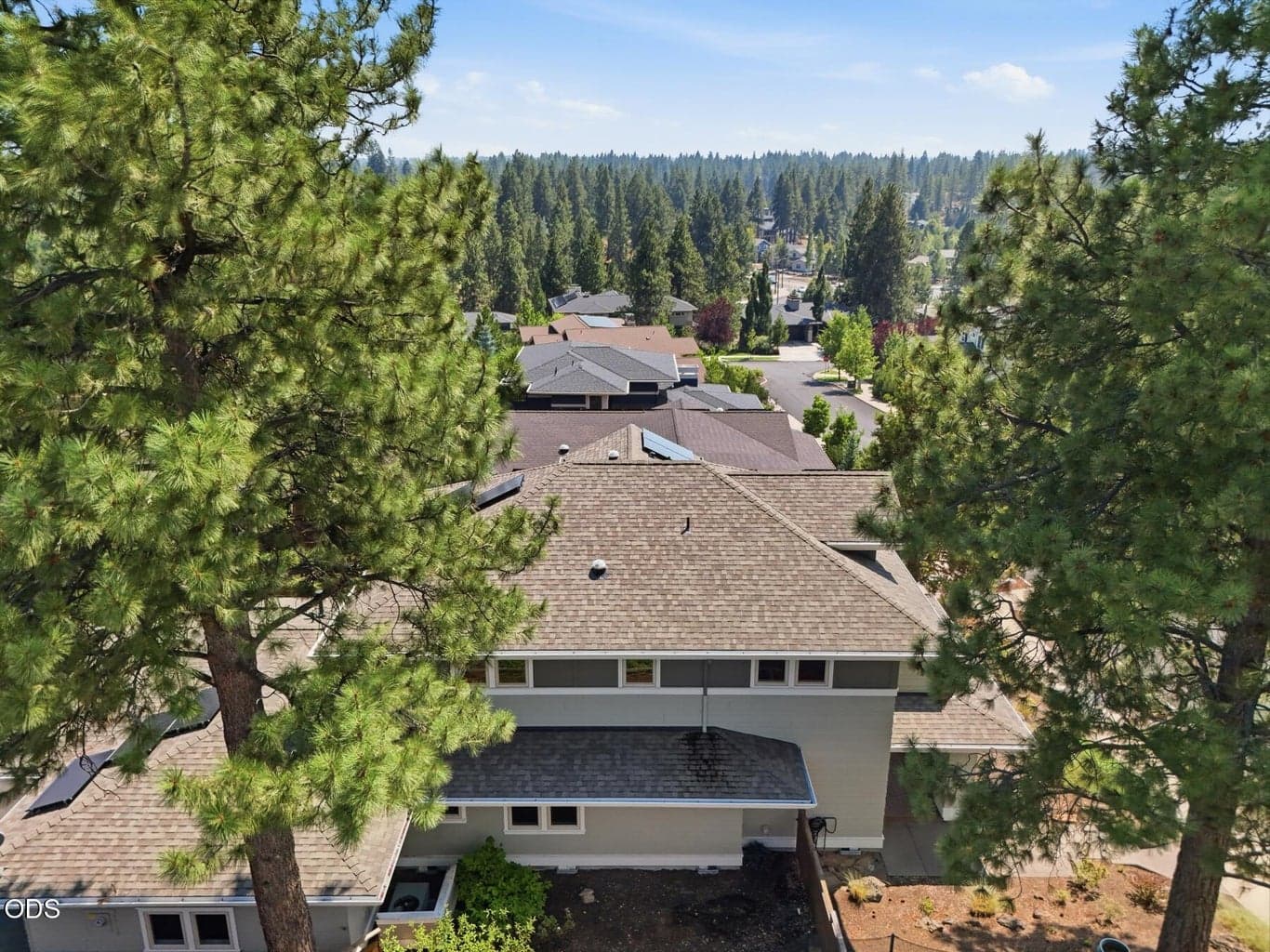 Photo of 810 NW John Fremont Street 58 of 61