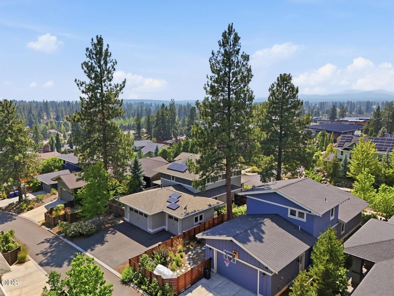 Photo of 810 NW John Fremont Street 54 of 61