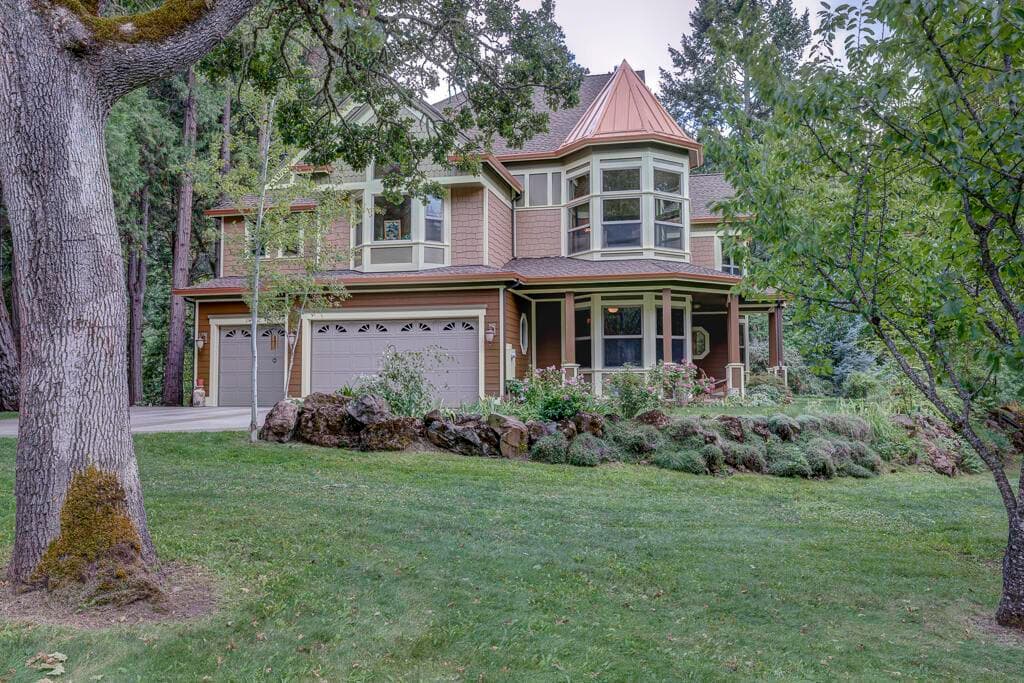 Photo of 9530 F Little Butte Road 2 of 74
