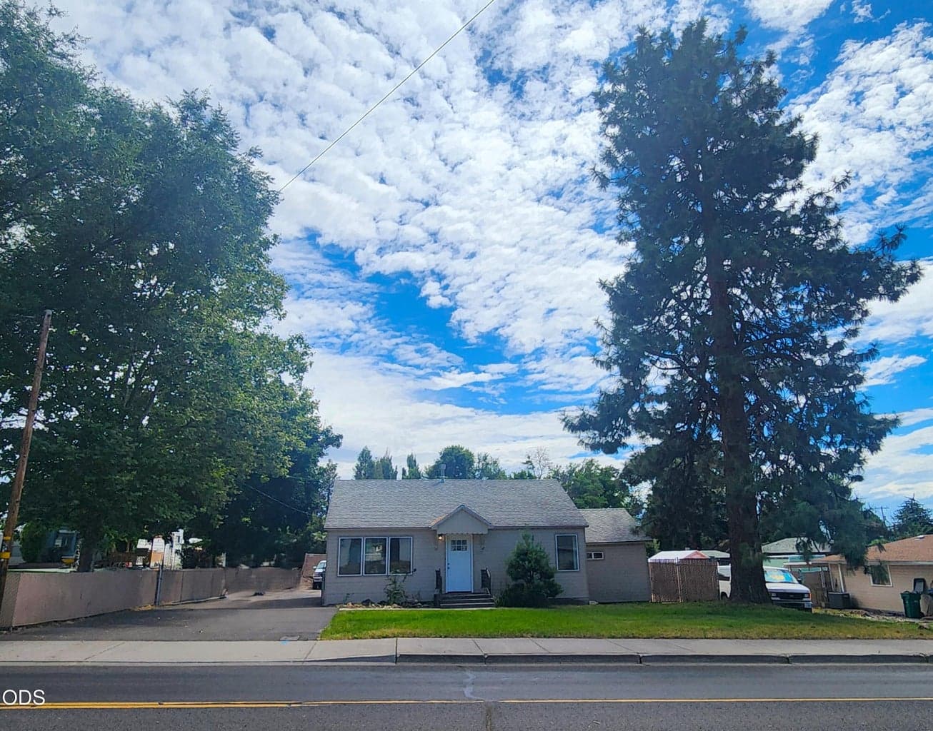 Photo of 5038 Shasta Way 5 of 31