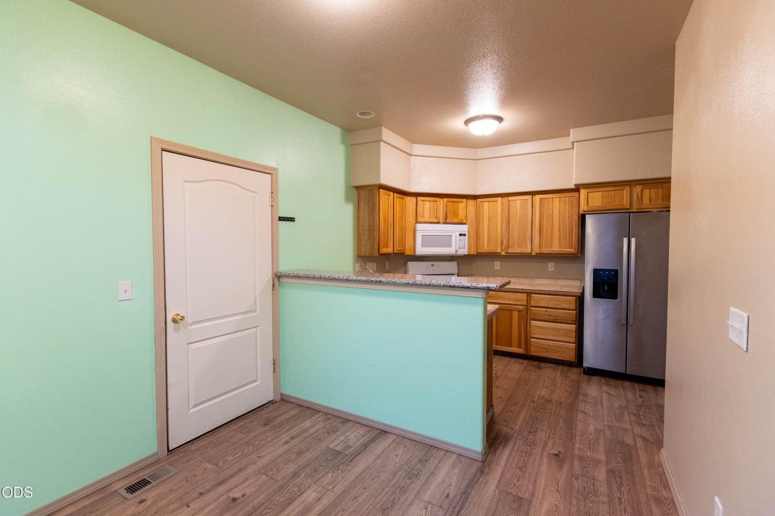 Photo of 374 NW 25th Street 11 of 41