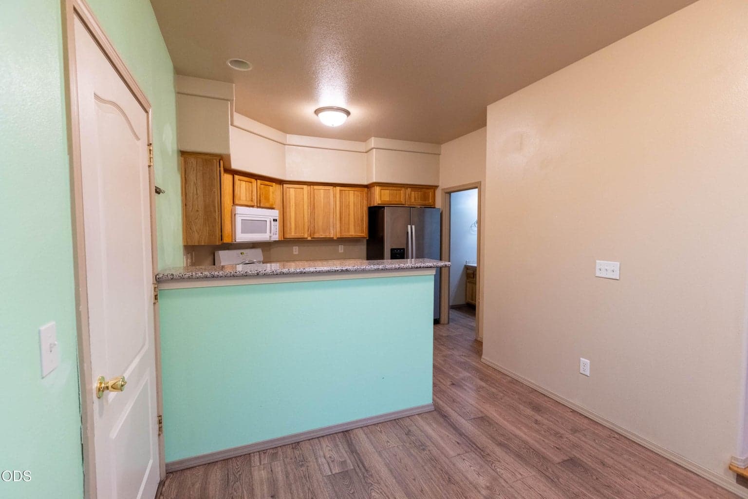 Photo of 374 NW 25th Street 12 of 41