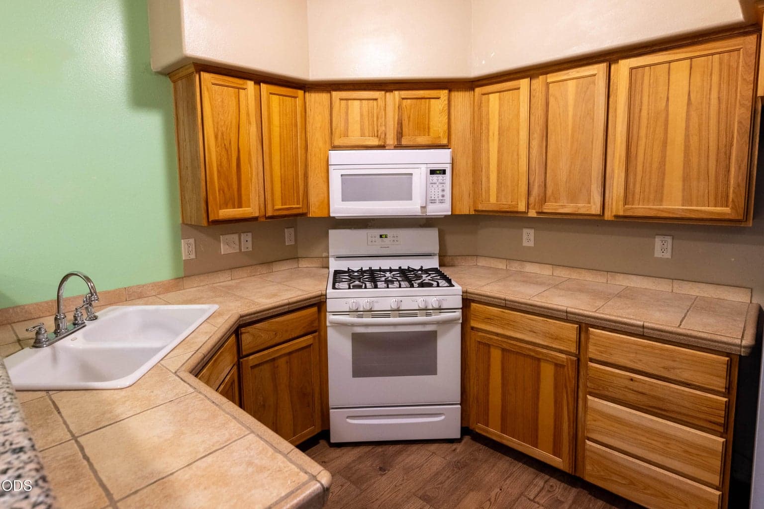 Photo of 374 NW 25th Street 13 of 41