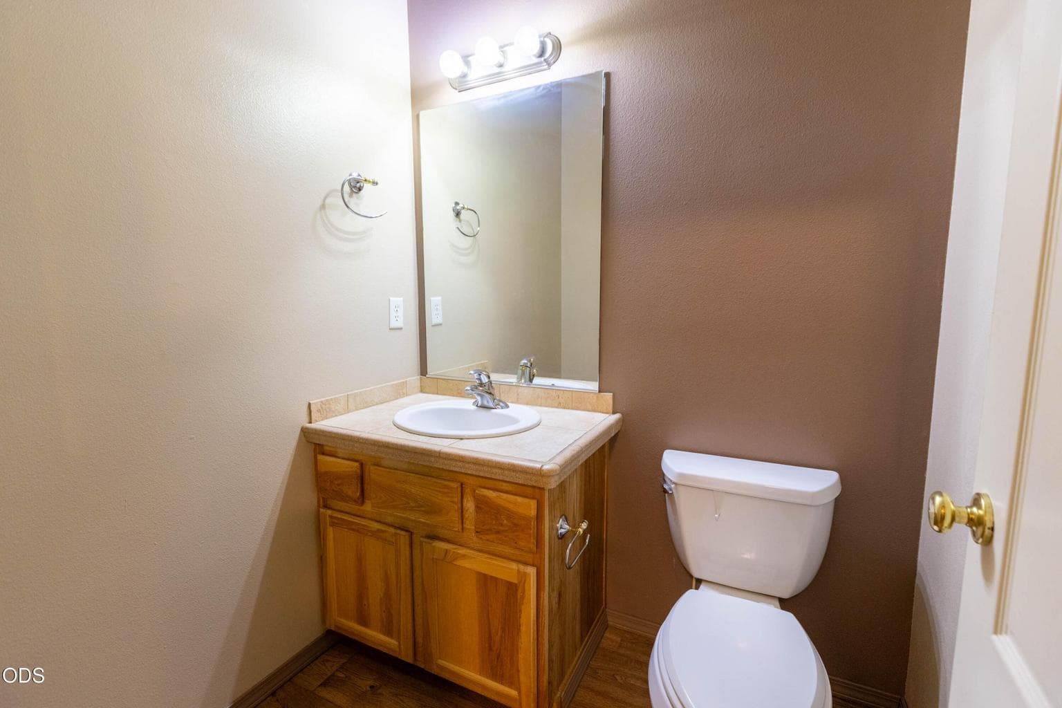 Photo of 374 NW 25th Street 18 of 41