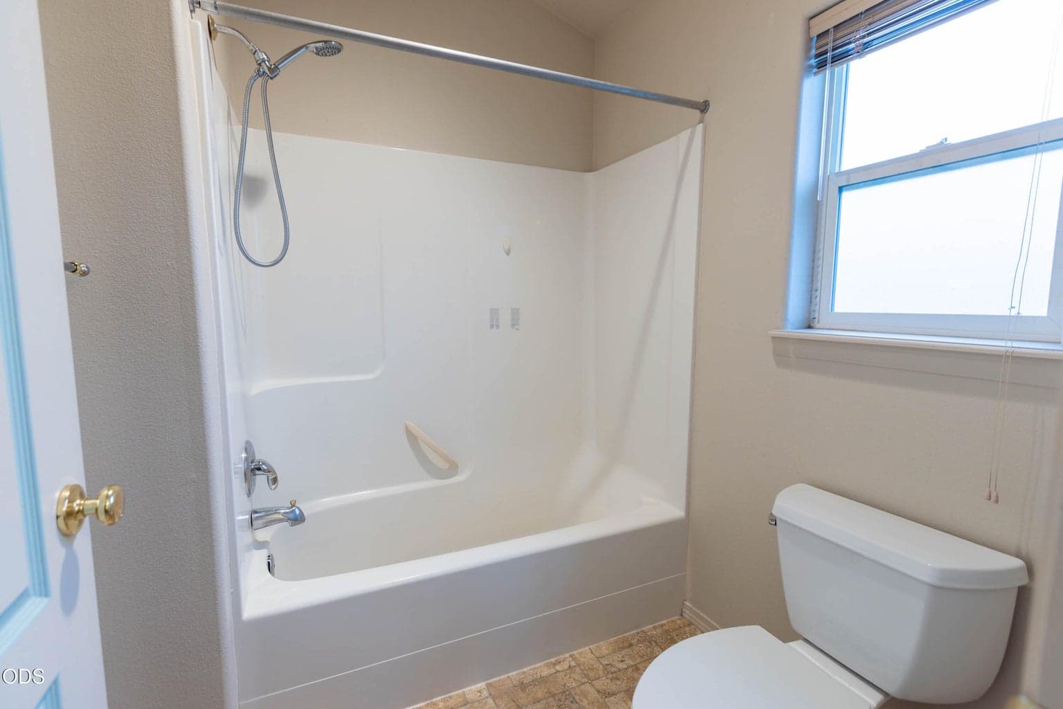 Photo of 374 NW 25th Street 26 of 41