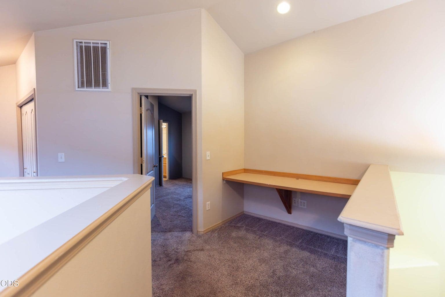 Photo of 374 NW 25th Street 28 of 41