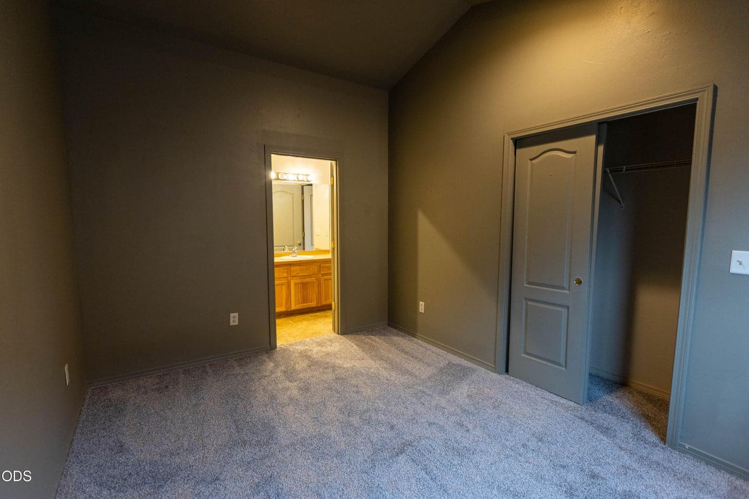 Photo of 374 NW 25th Street 38 of 41