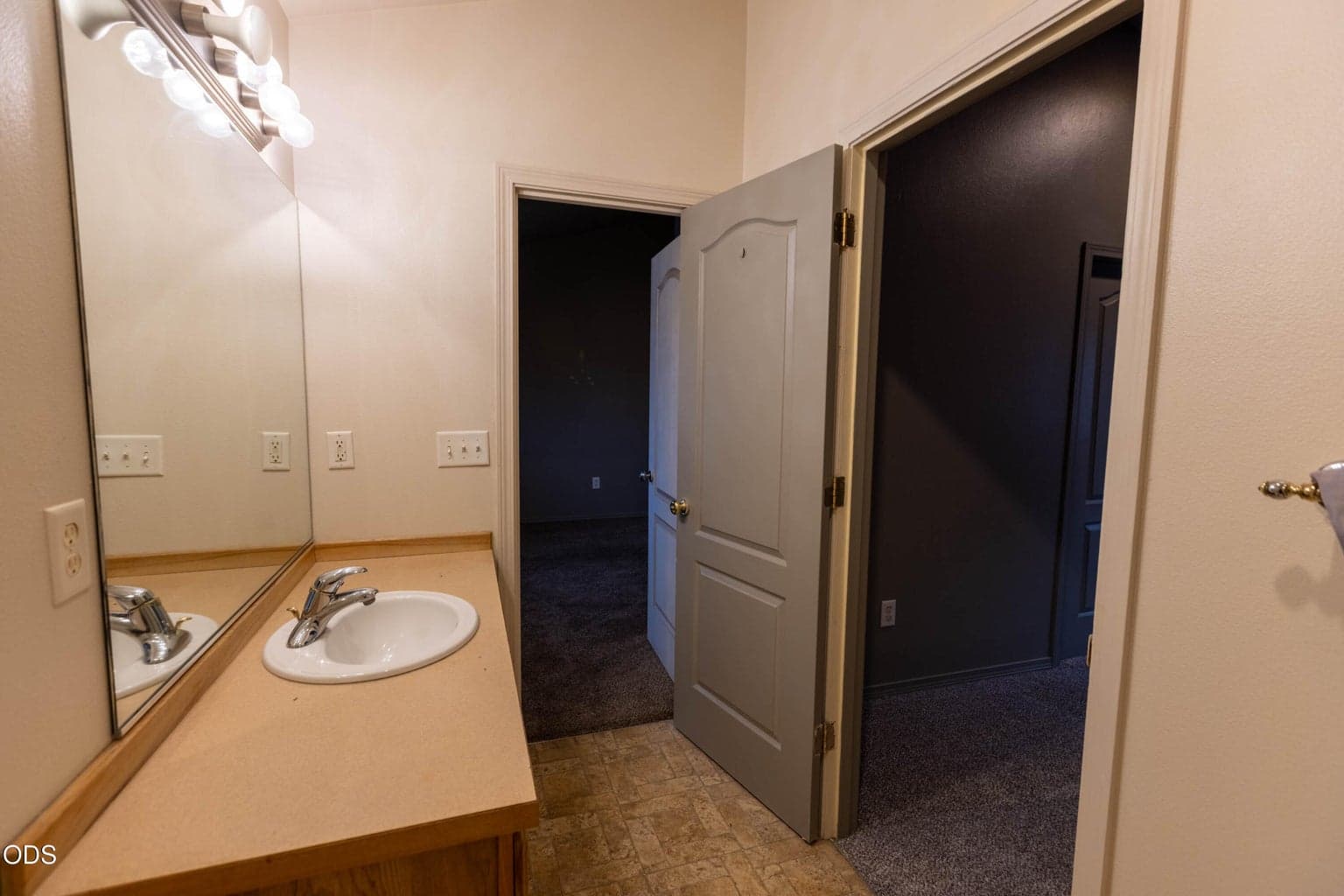 Photo of 374 NW 25th Street 36 of 41
