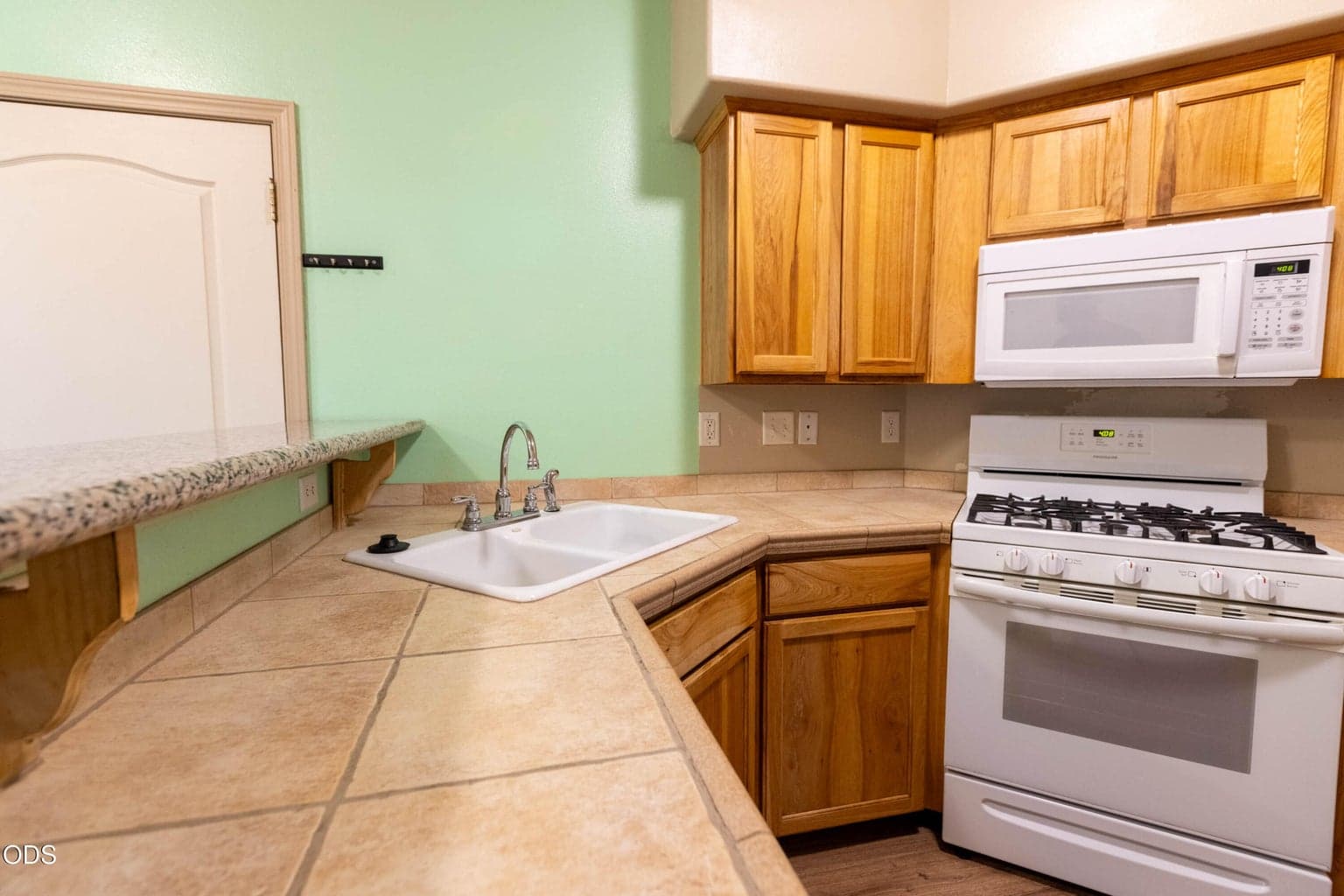 Photo of 374 NW 25th Street 15 of 41