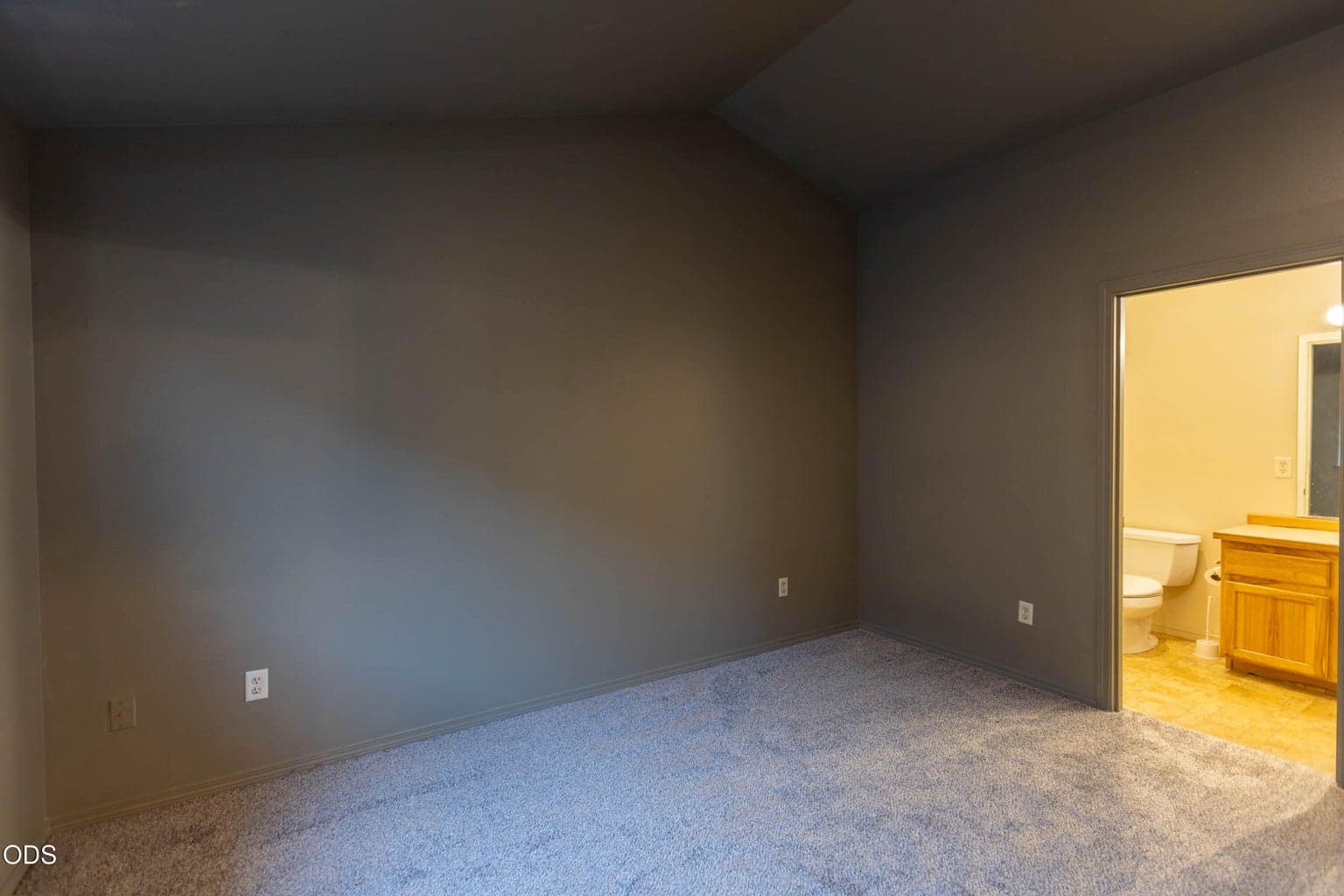 Photo of 374 NW 25th Street 40 of 41