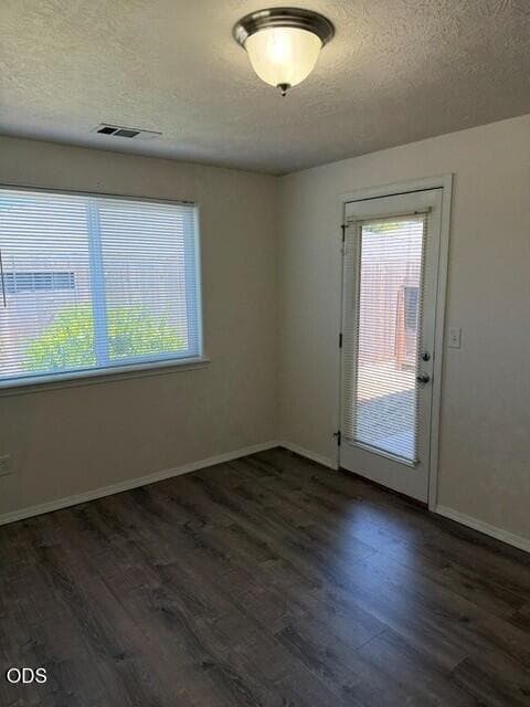 Photo of 1439 Kellenbeck Avenue 5 of 6