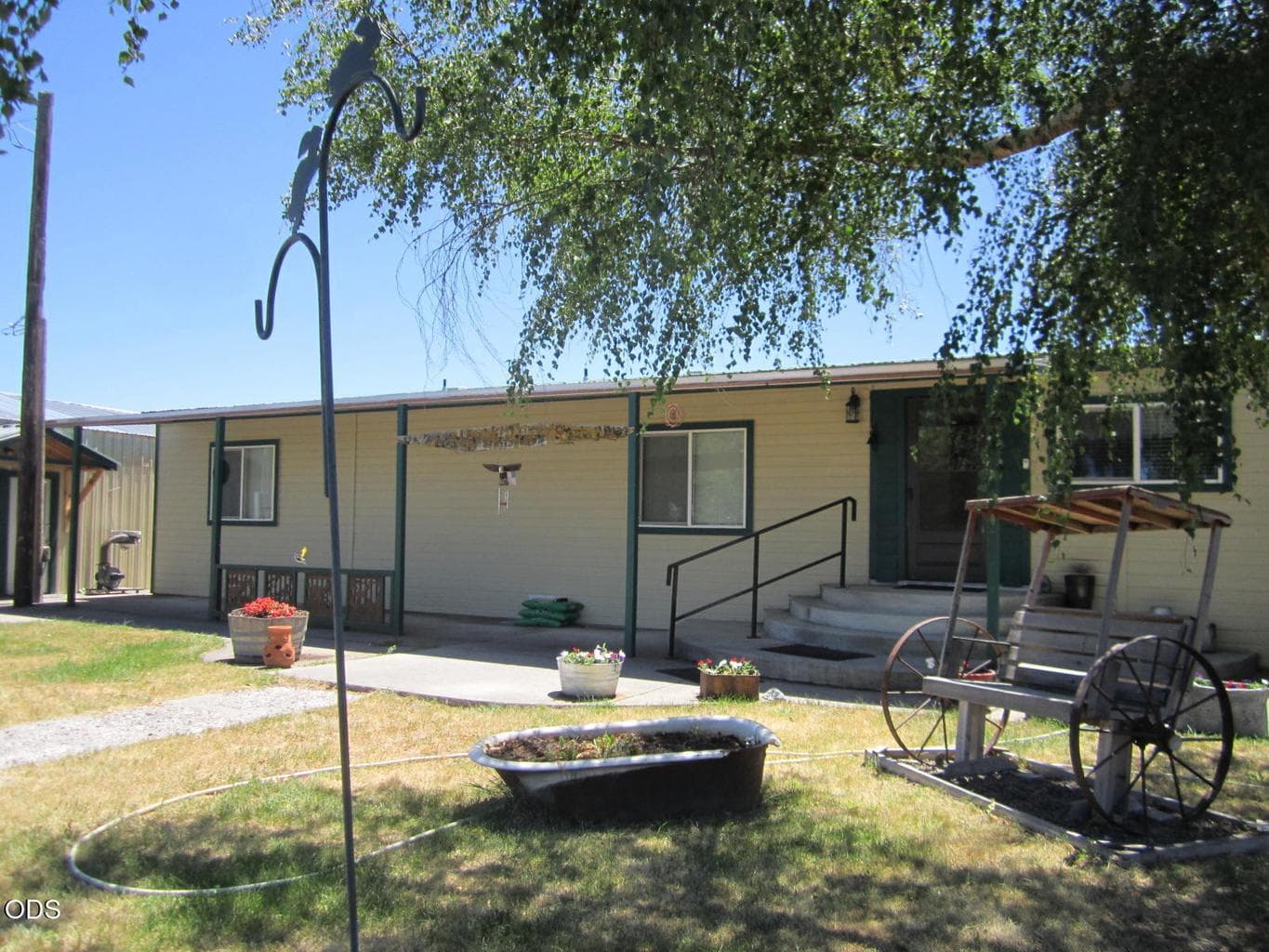 Photo of 760 Miller Island Road 1 of 57