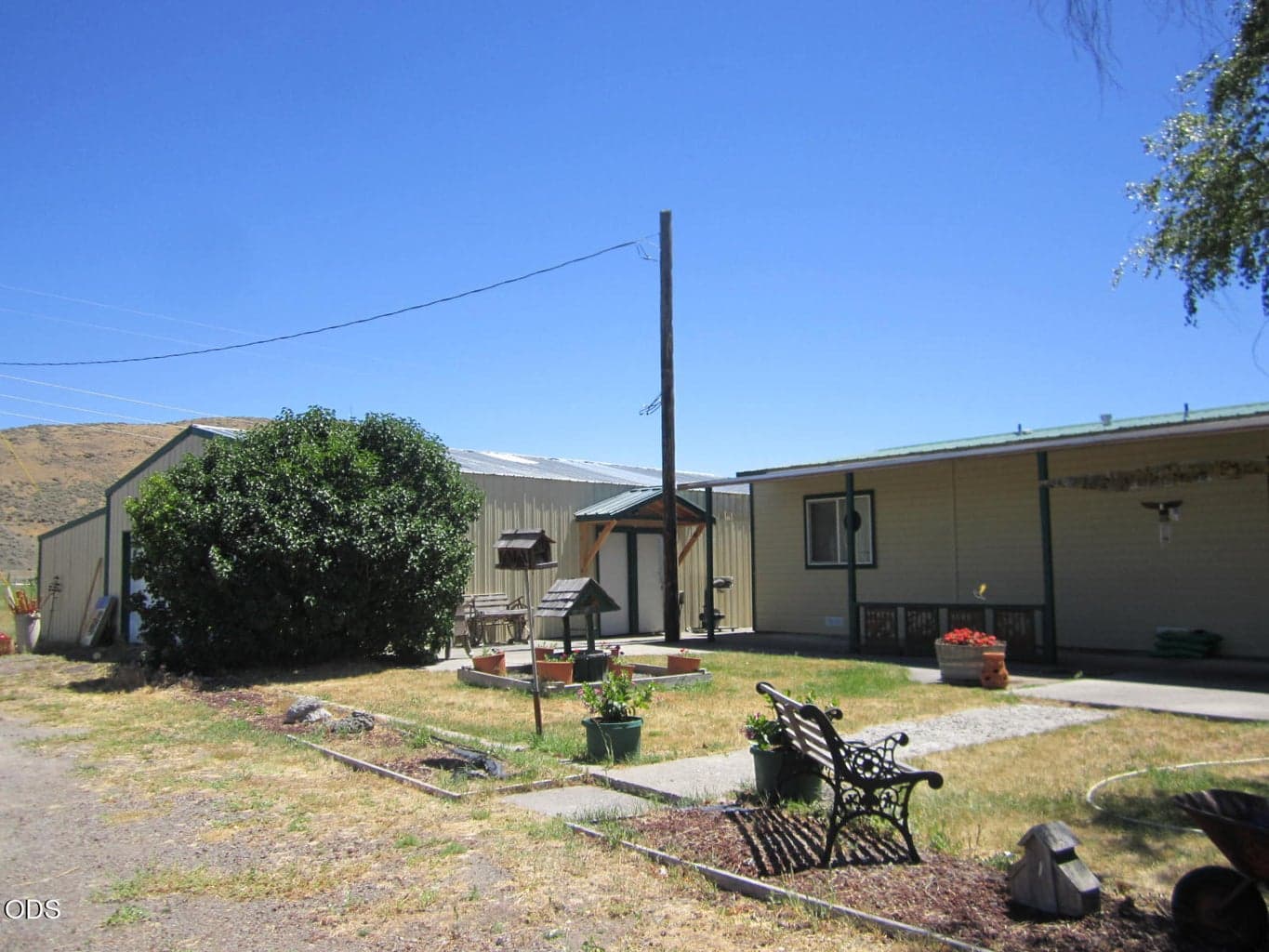 Photo of 760 Miller Island Road 4 of 57
