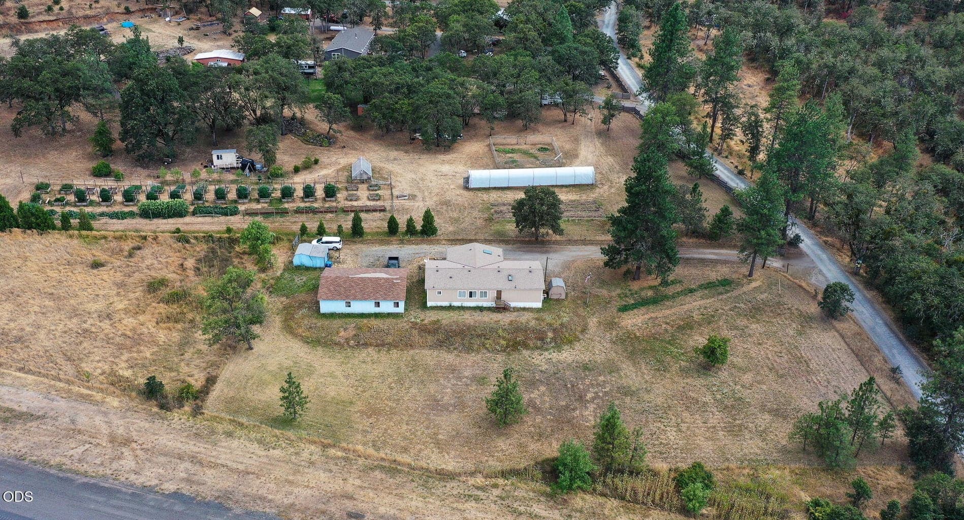 Photo of 5592 Foley Lane 2 of 26