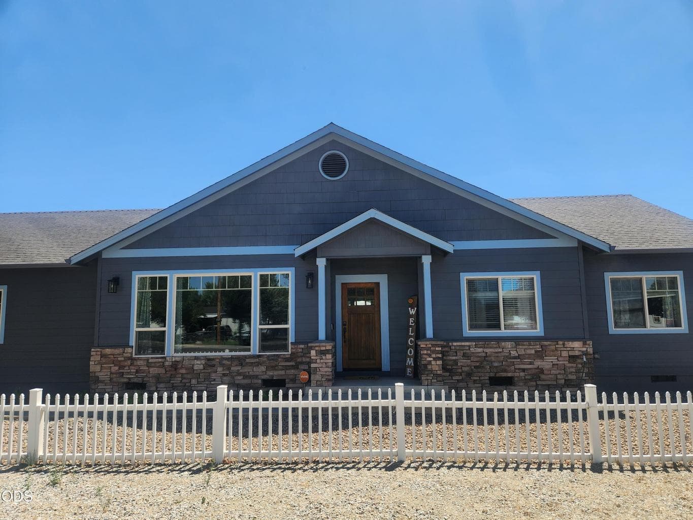 Photo of 3806 Valley Meadows Drive 1 of 35