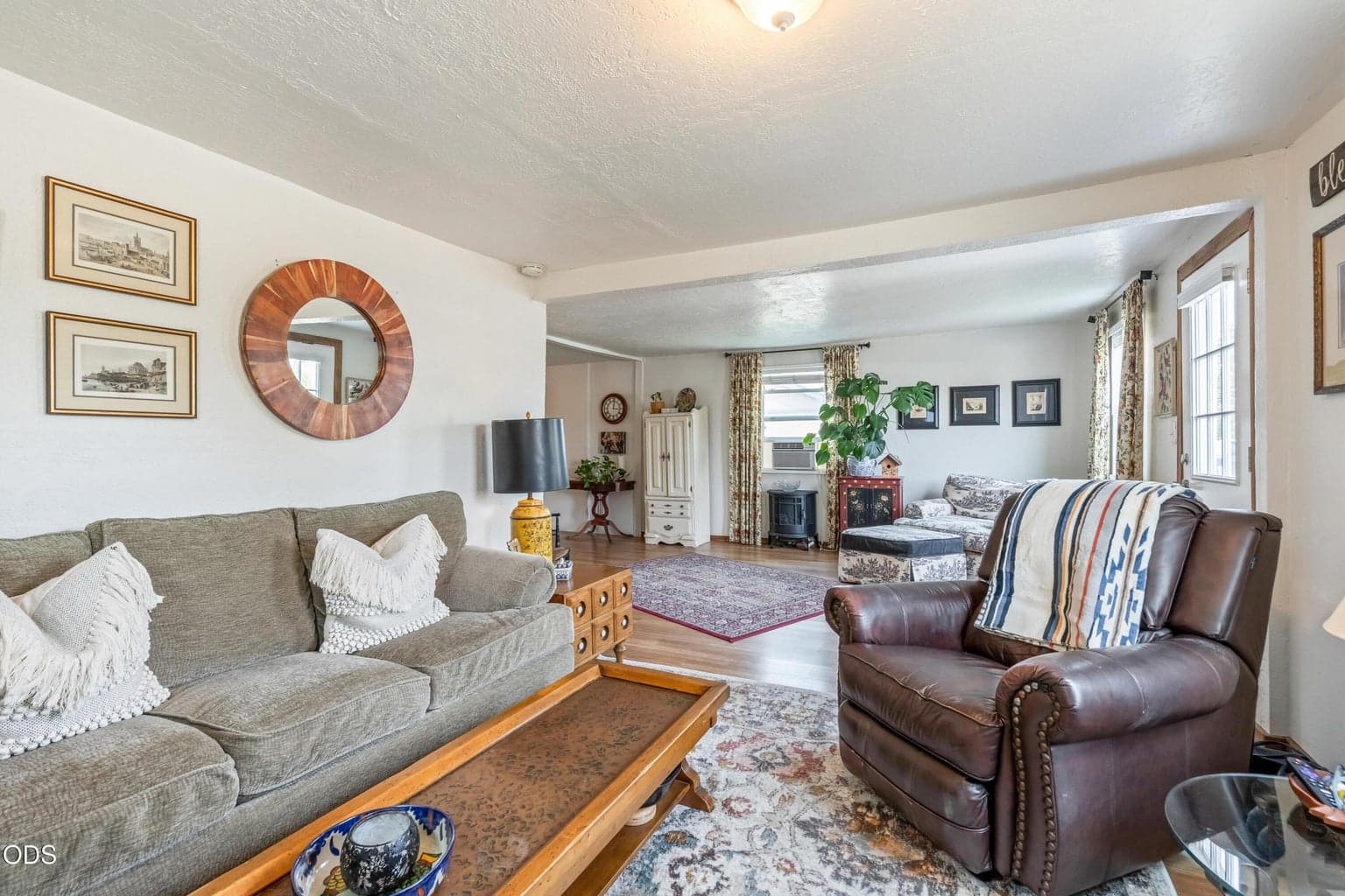 Photo of 845 Claypool Street 5 of 28