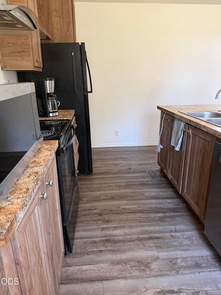 Photo of 6235 Ponderosa Street 3 of 13
