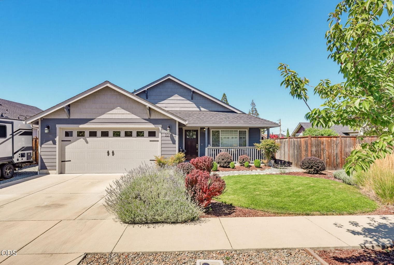 Photo of 2210 Westwood Drive 1 of 36