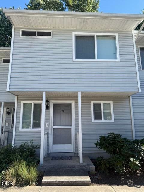 Photo of 2101 Poplar Drive 1 of 19