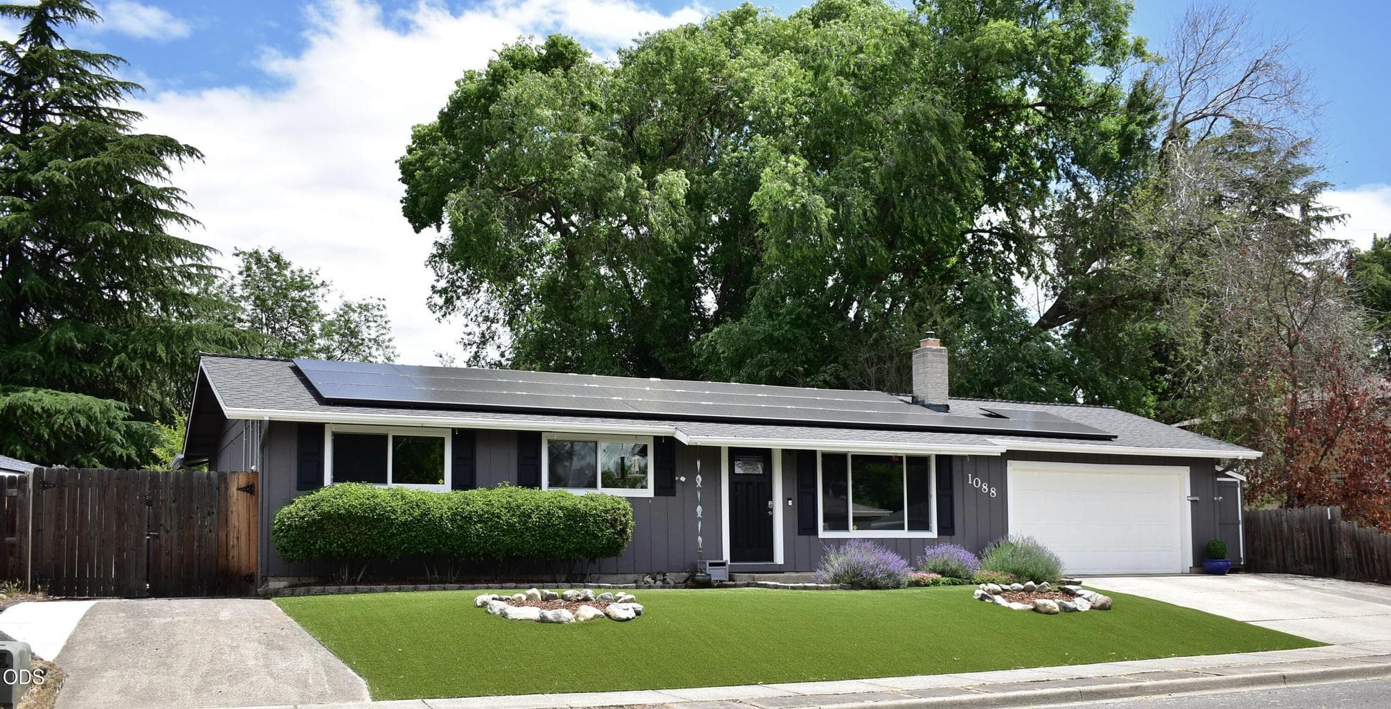 Photo of 1088 5th Street 1 of 34