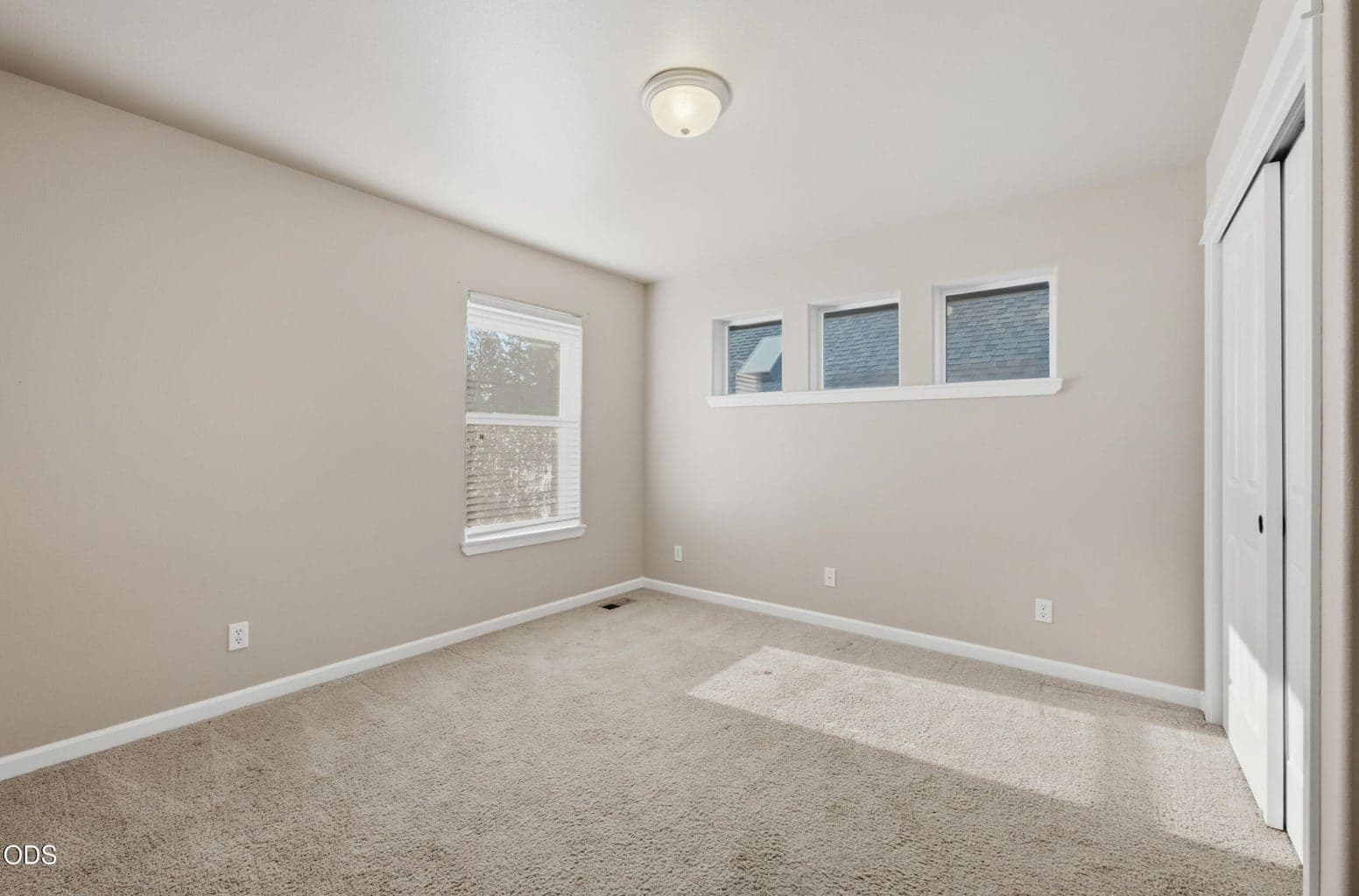 Photo of 1374 NW Fort Clatsop Street 23 of 30