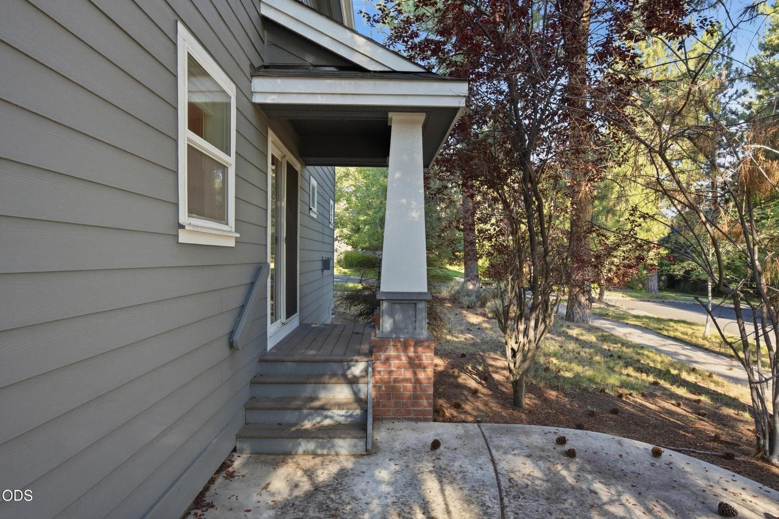 Photo of 1374 NW Fort Clatsop Street 27 of 30