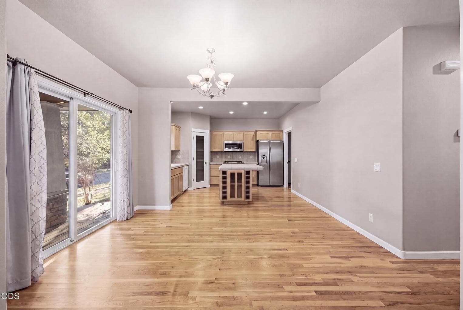 Photo of 1374 NW Fort Clatsop Street 12 of 30
