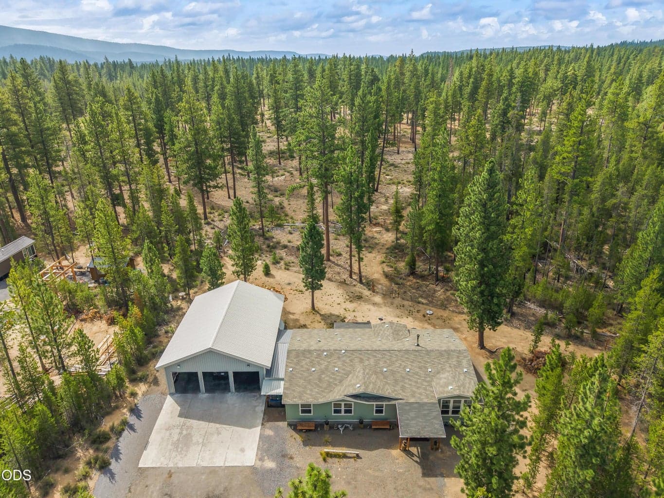 Photo of 123631 Surveyor Road 3 of 29
