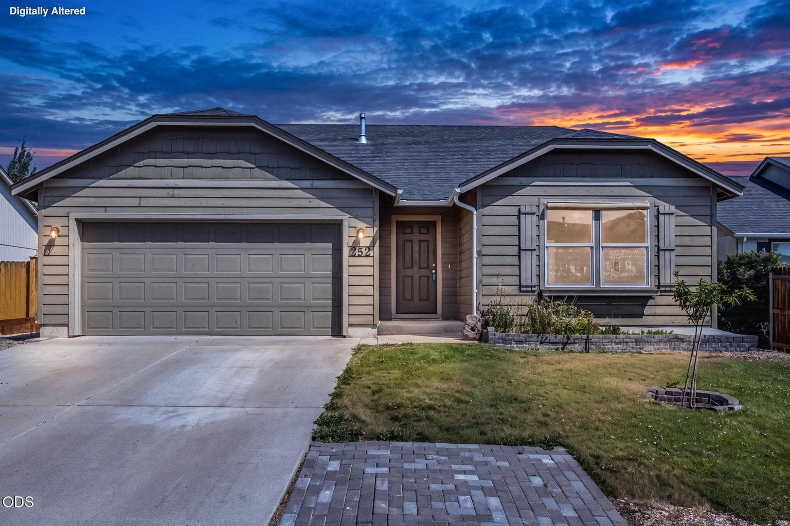 Photo of 252 33rd Drive 1 of 31
