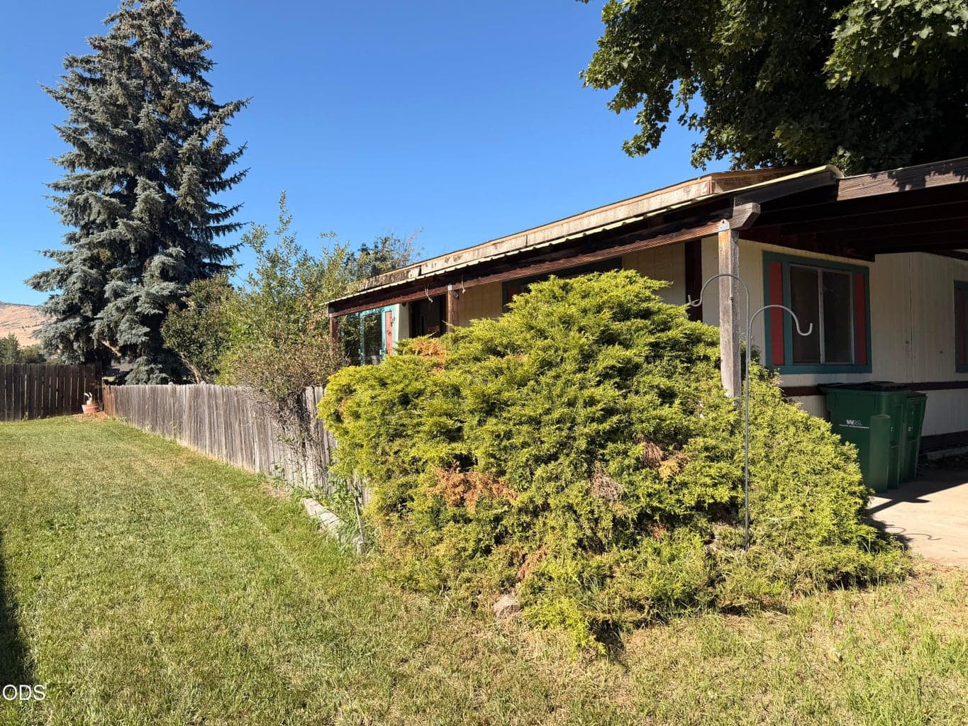 Photo of 6801 Waggoner Court 4 of 28