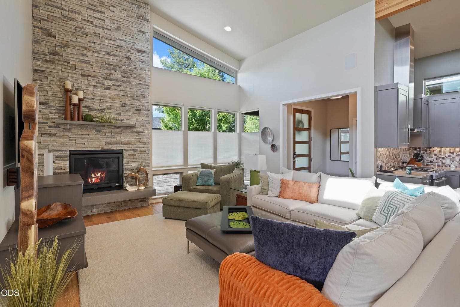 Photo of 2749 NW Shields Drive 15 of 49