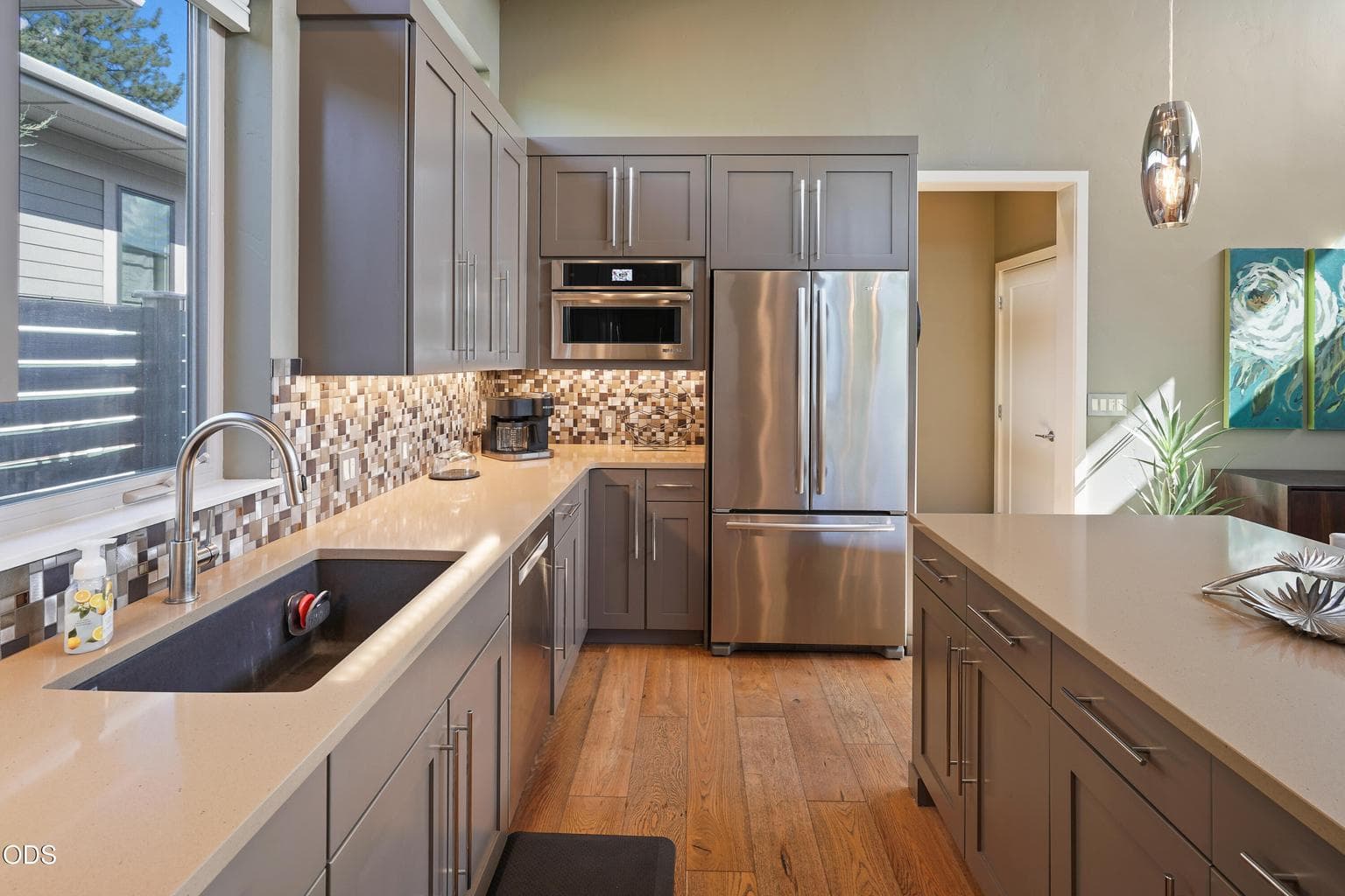 Photo of 2749 NW Shields Drive 23 of 49