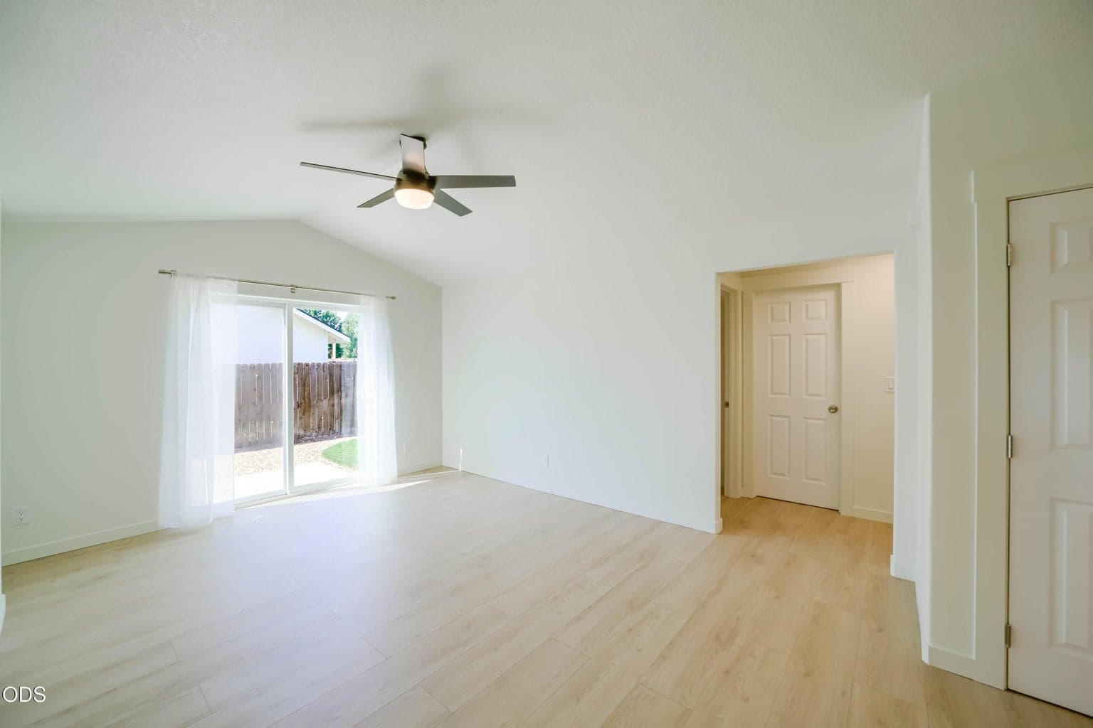 Photo of 2741 SW 28th Street 11 of 35