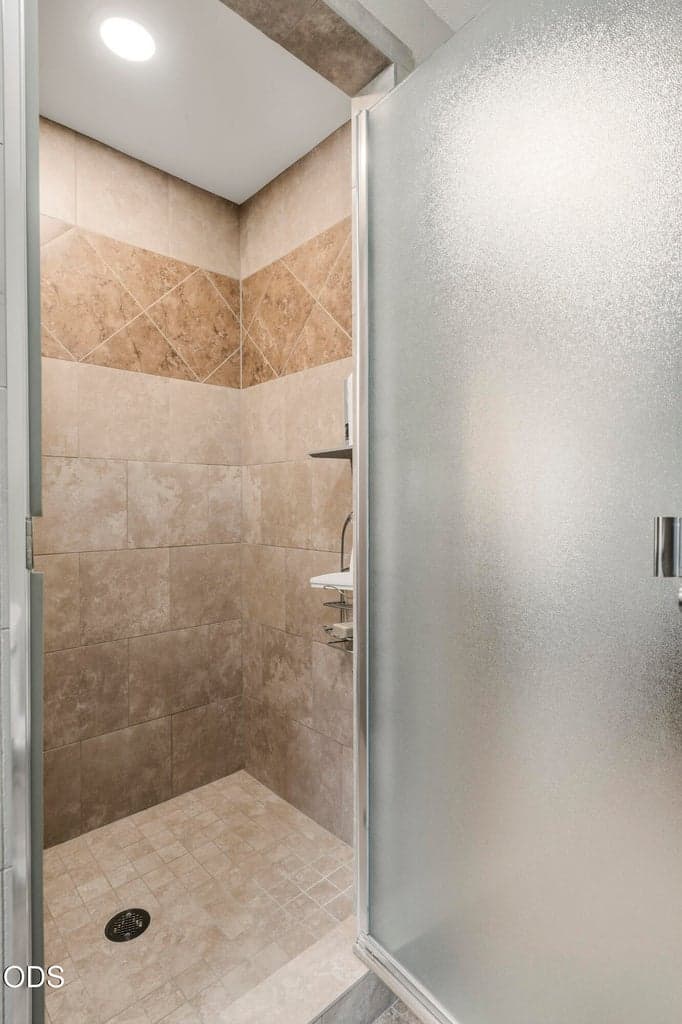 Photo of 53855 Pine Grove Road 31 of 41