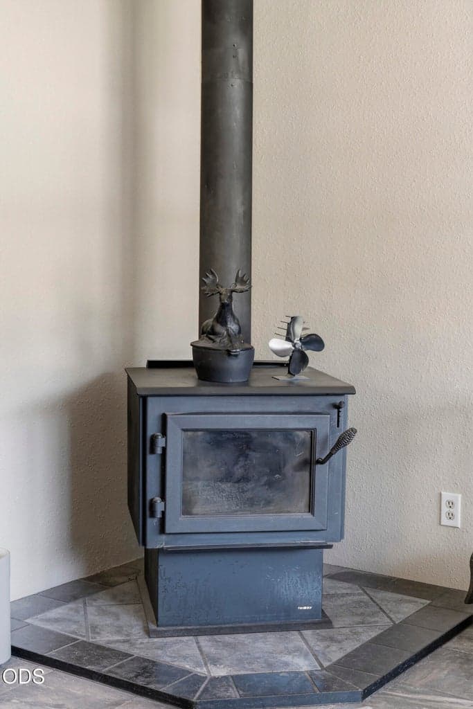 Photo of 16240 Lava Drive 5 of 24