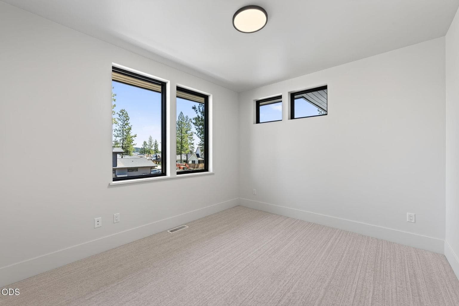 Photo of 3437 NW Celilo Lane 57 of 84