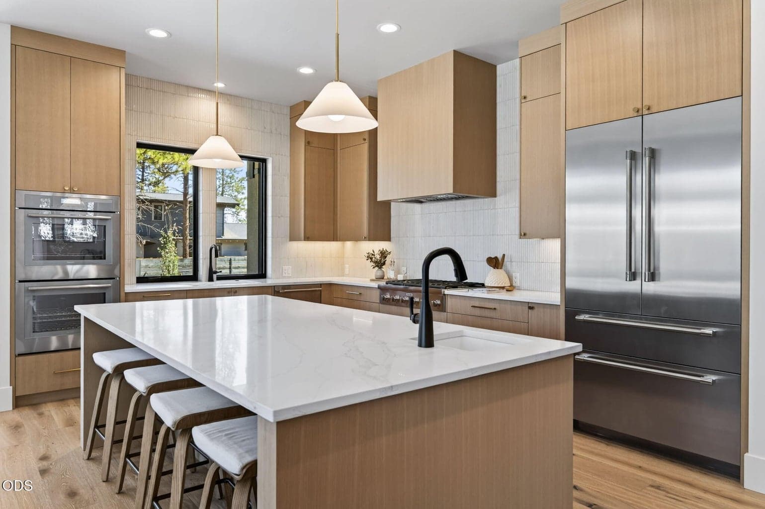 Photo of 3437 Celilo Lane 5 of 78