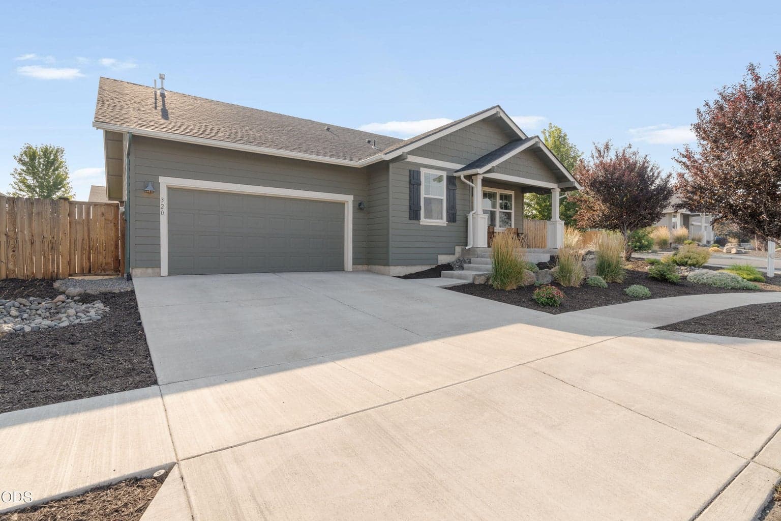 Photo of 320 33rd Street 3 of 33