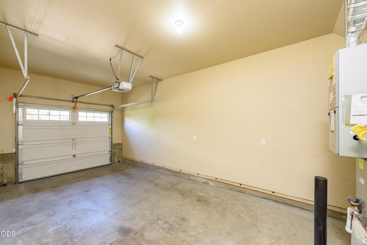 Single car garage
