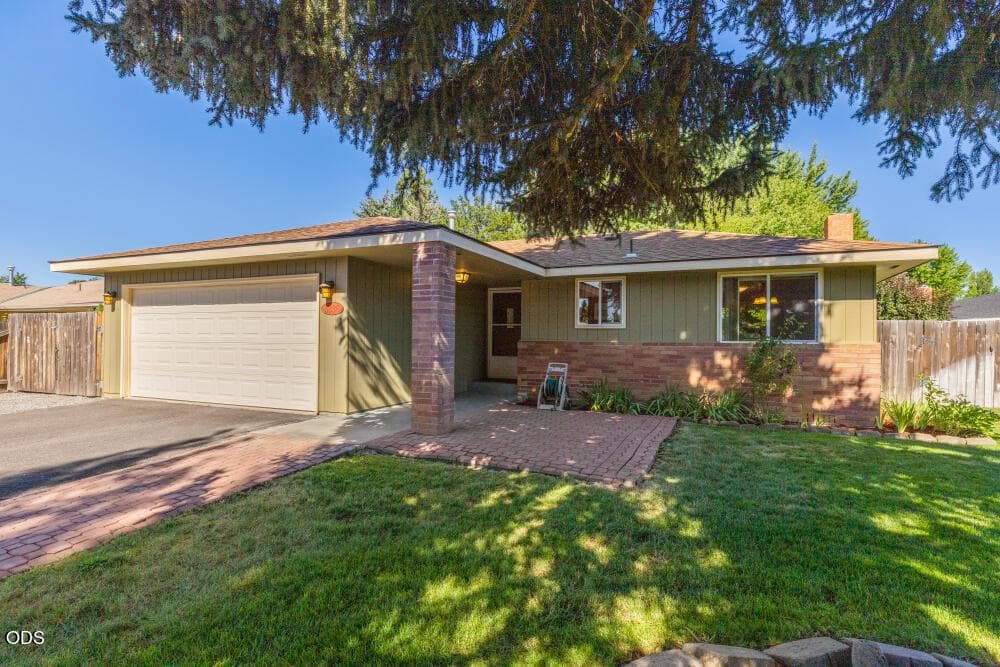 Photo of 5336 Knightwood Drive 1 of 45