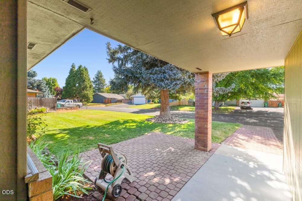 Photo of 5336 Knightwood Drive 5 of 45