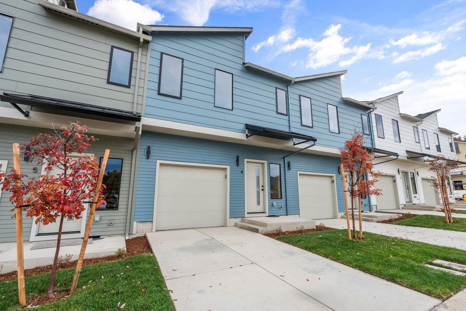 Photo of 2028 Sunset Drive 1 of 26