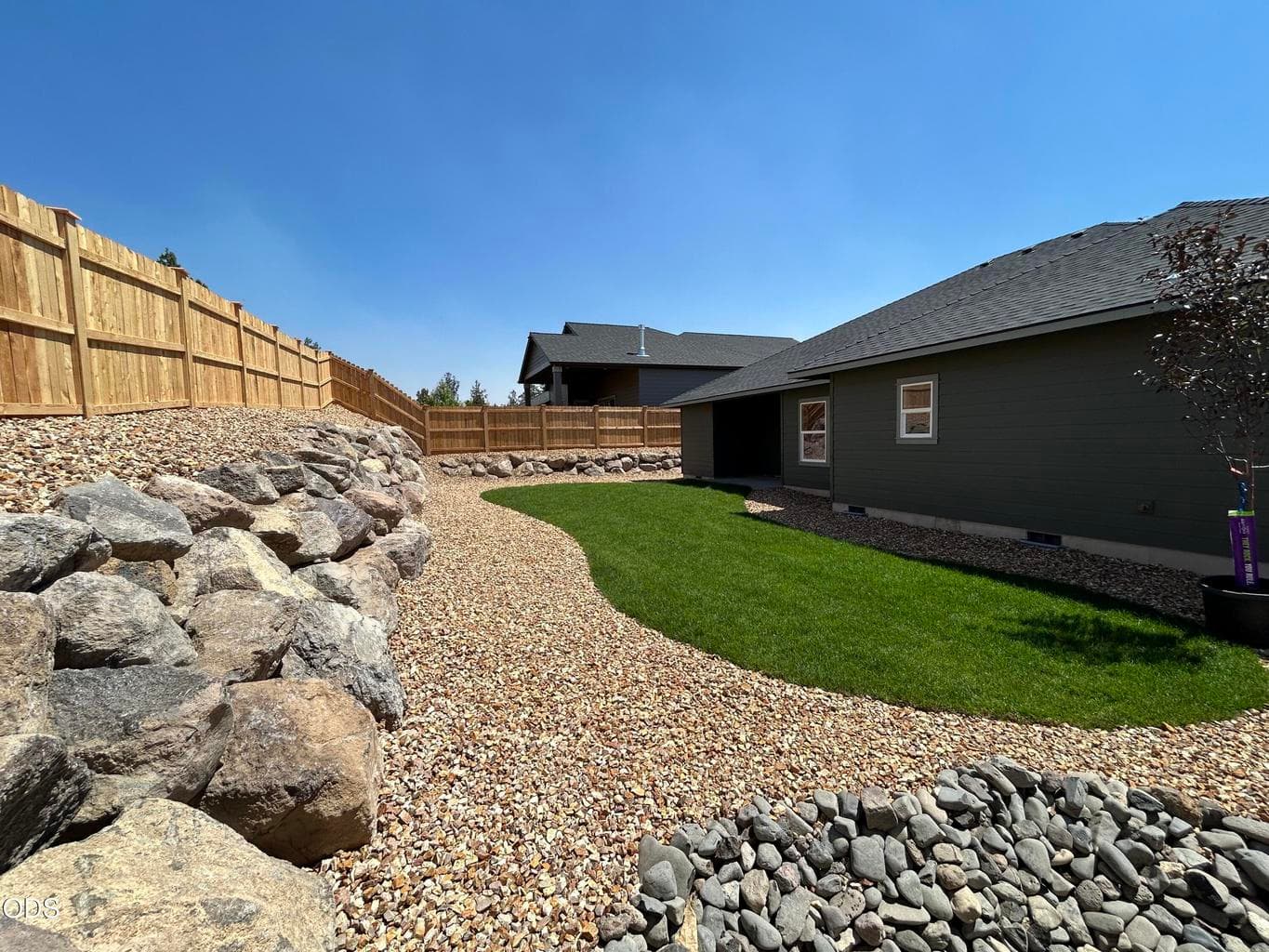 Photo of 3855 SW Antelope Way 22 of 29