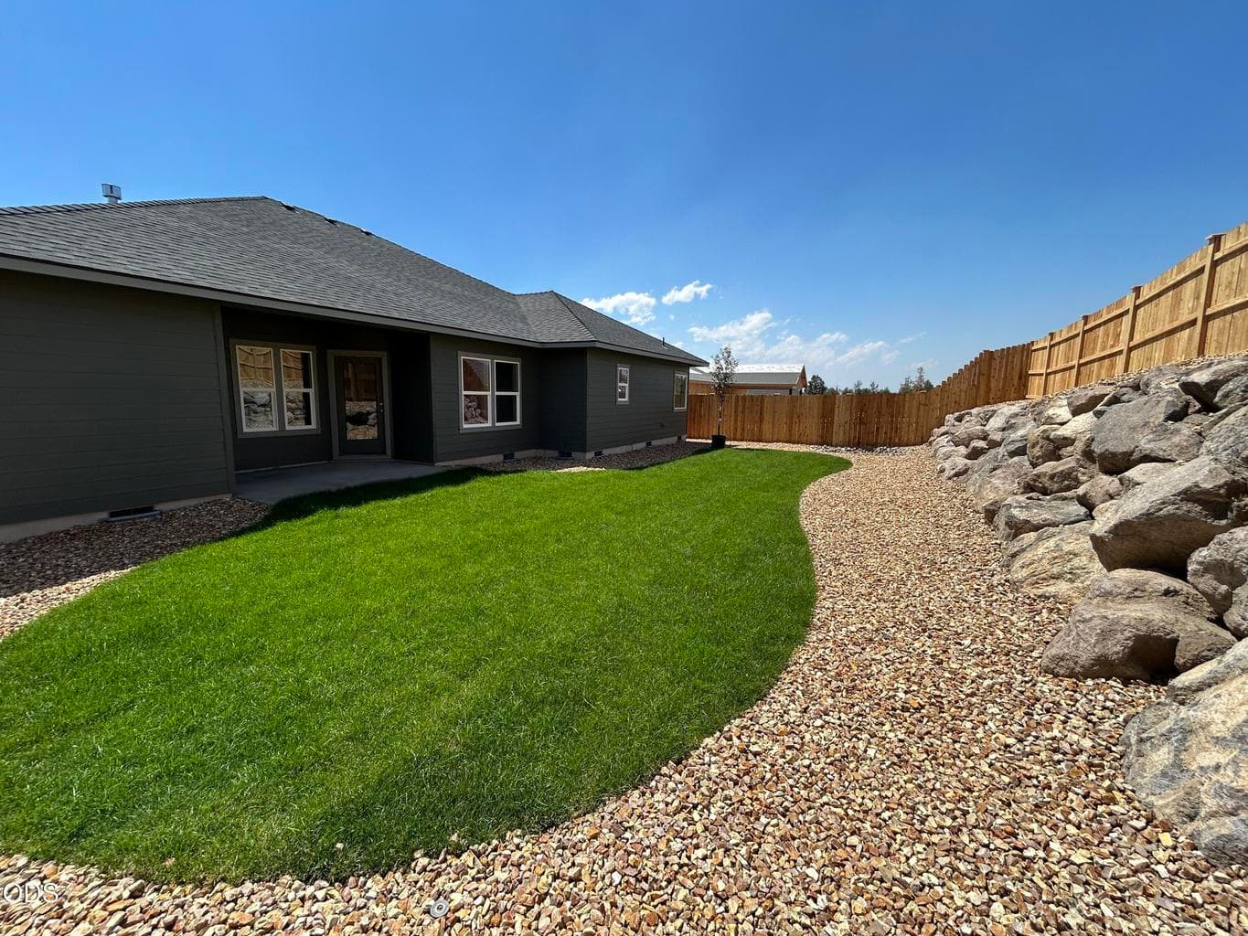 Photo of 3855 SW Antelope Way 23 of 29
