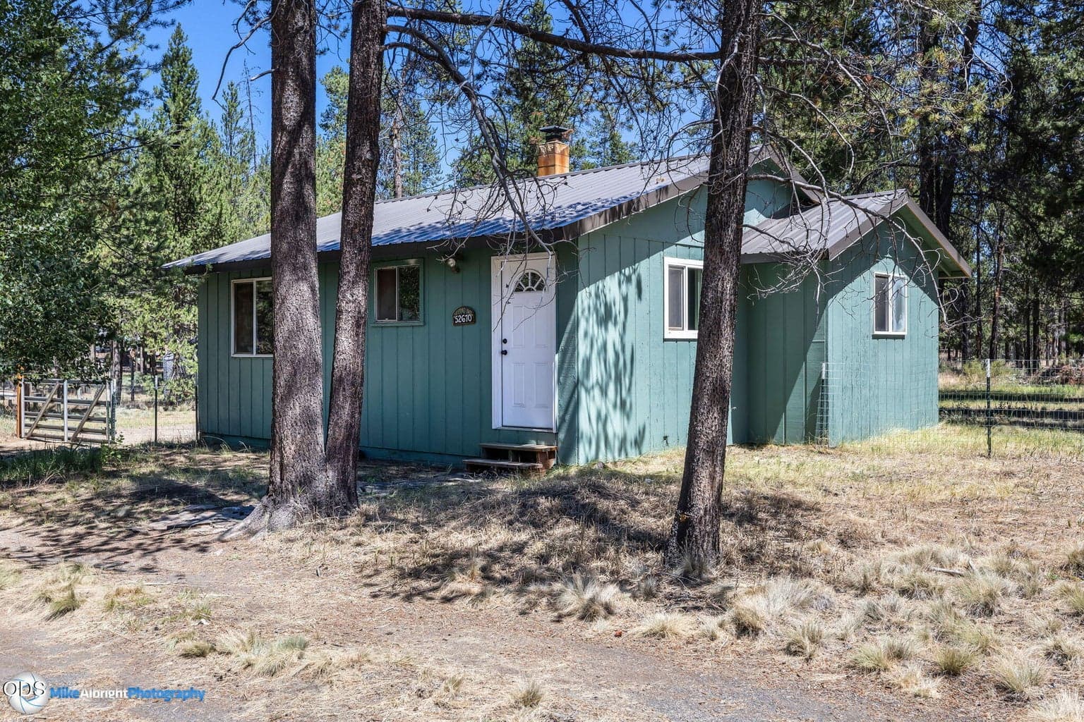 Photo of 52670 Antler Lane 1 of 32