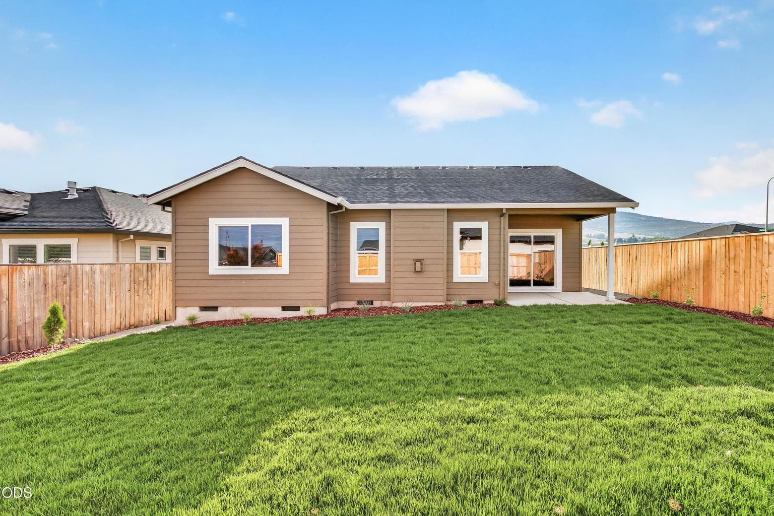 Photo of 3233 Garner Way 5 of 33