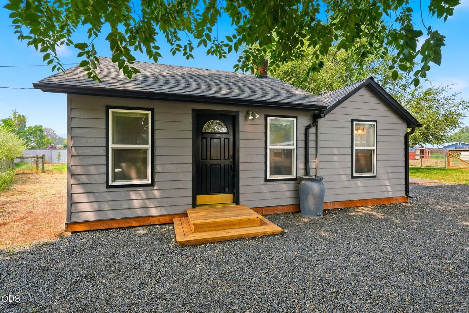 Photo of 1475 Carey Foster Road 1 of 83