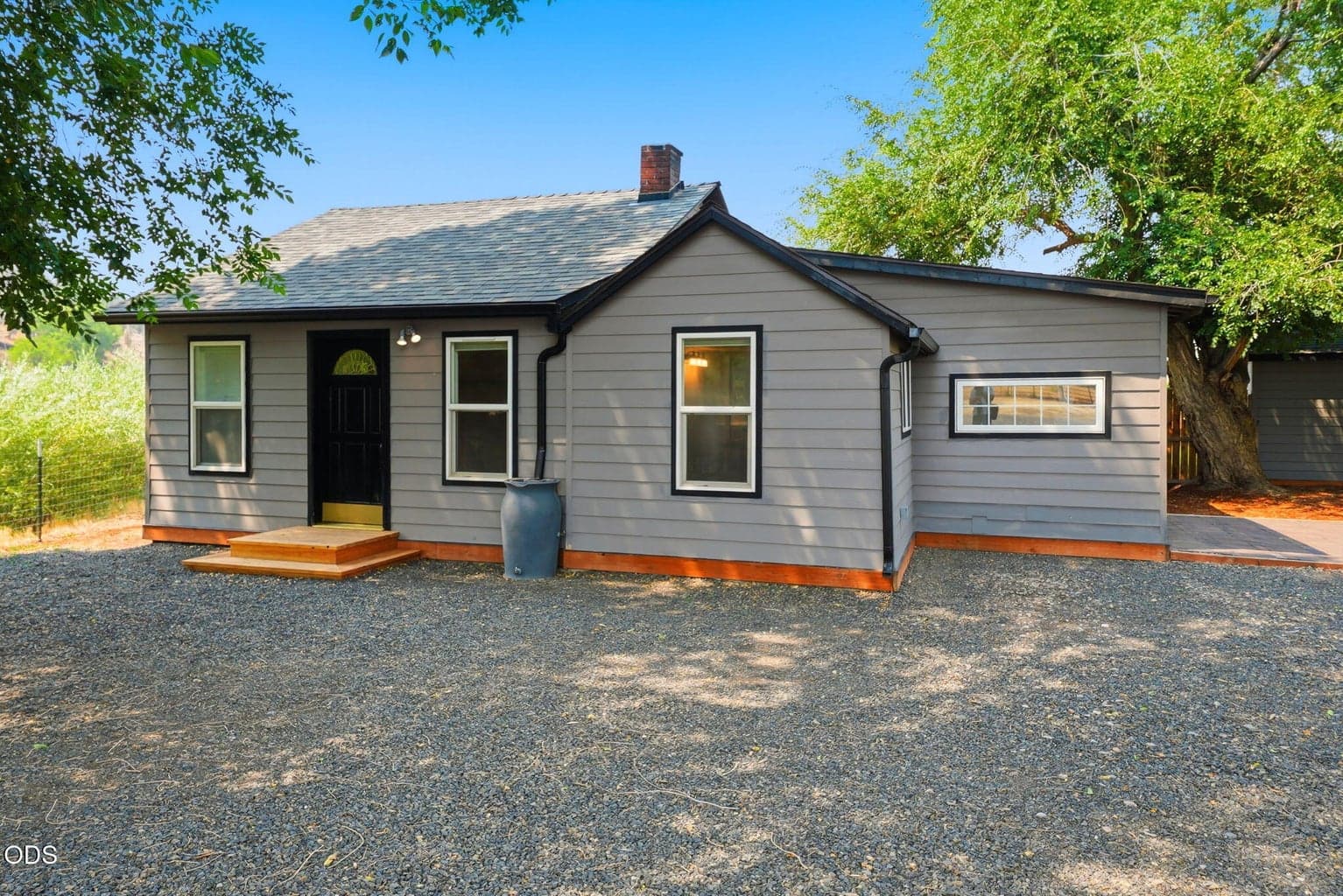 Photo of 1475 Carey Foster Road 4 of 83